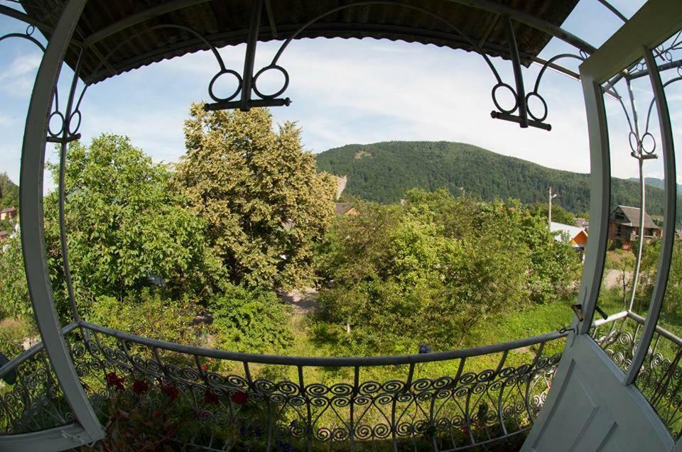 Zabava Apartment Yaremche Bagian luar foto